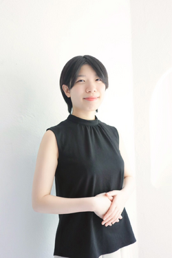 大石茉莉花 (Marika Oishi)