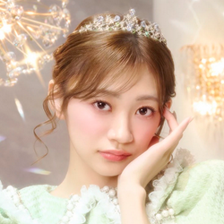 板倉可奈 (Kana Itakura)